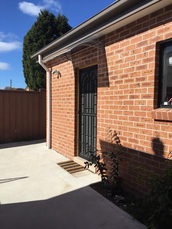 Grannyflat Hotel Bankstown Exterior photo