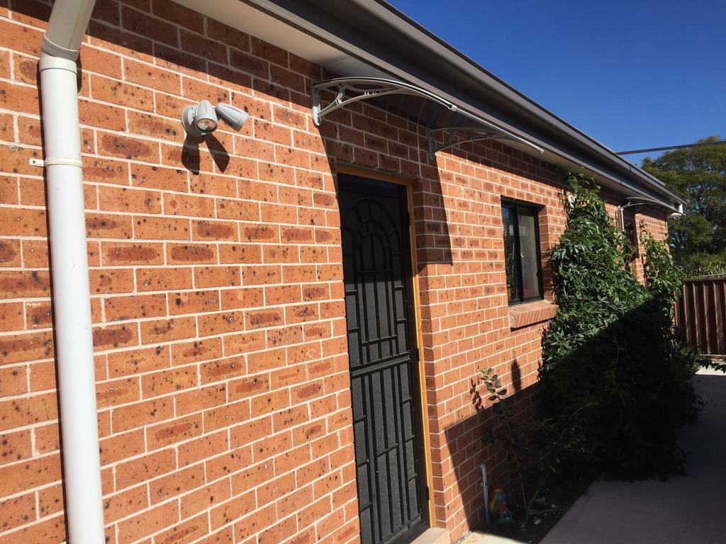 Grannyflat Hotel Bankstown Exterior photo